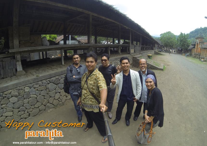 Parahita Tour Customer