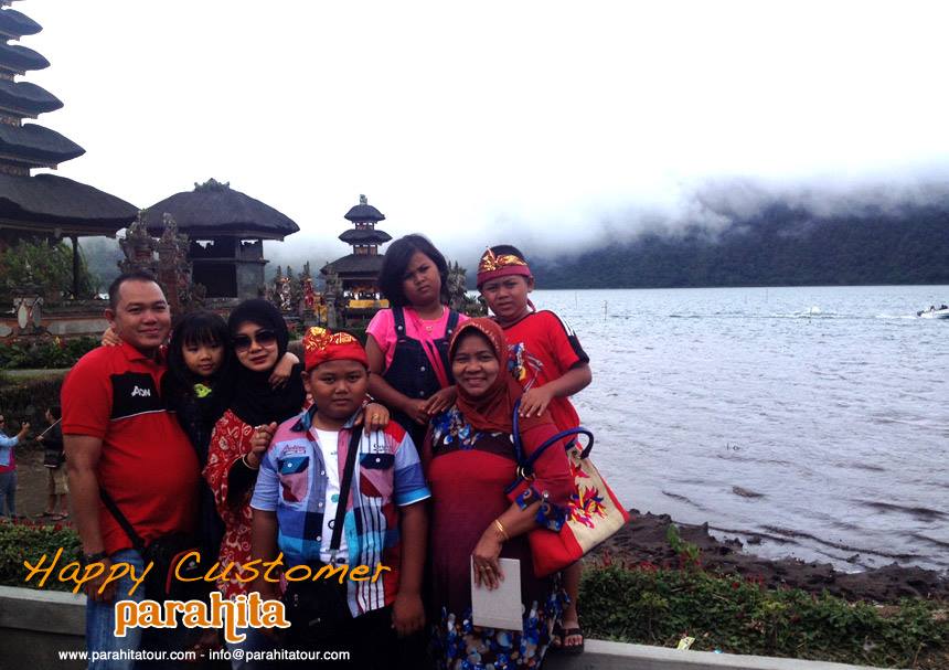 Parahita Tour Customer