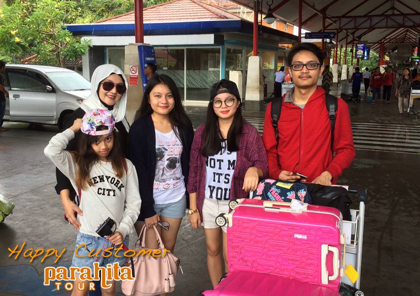 Parahita Tour Customer