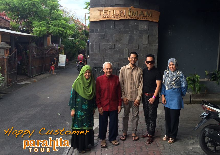Parahita Tour Customer