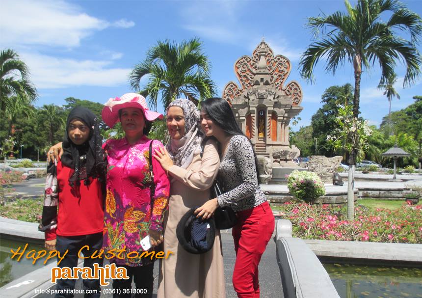 Parahita Tour Customer