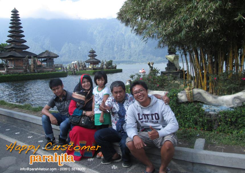 Parahita Tour Customer